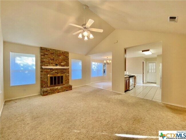 Foto del edificio - 1593 Amanda-