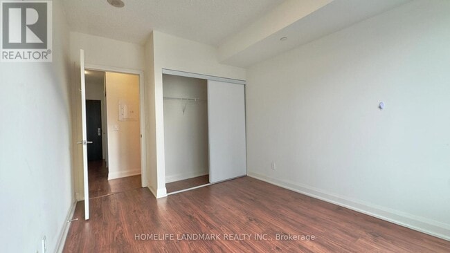 Building Photo - 68 Canterbury Pl