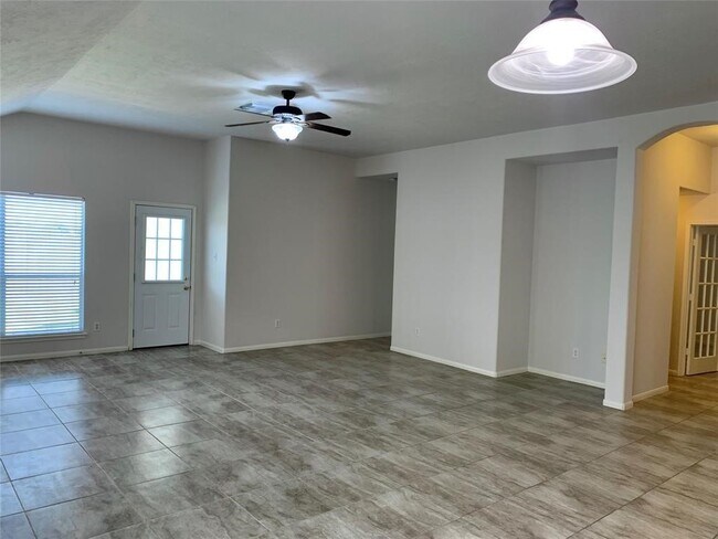 Foto del edificio - 14014 Magnus Ln