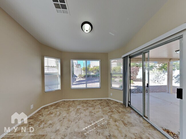 Building Photo - 3415 White Stallion Ct