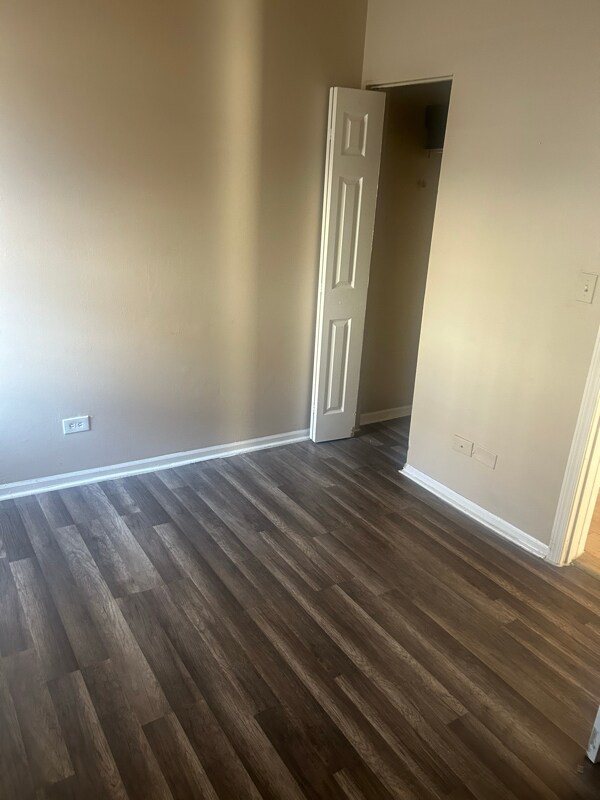 Foto del edificio - 956 E 76th St