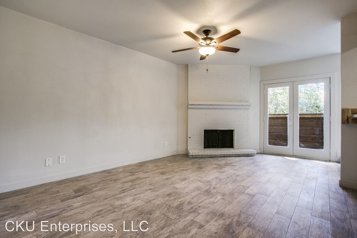 Primary Photo - 9730 Whitehurst Dr