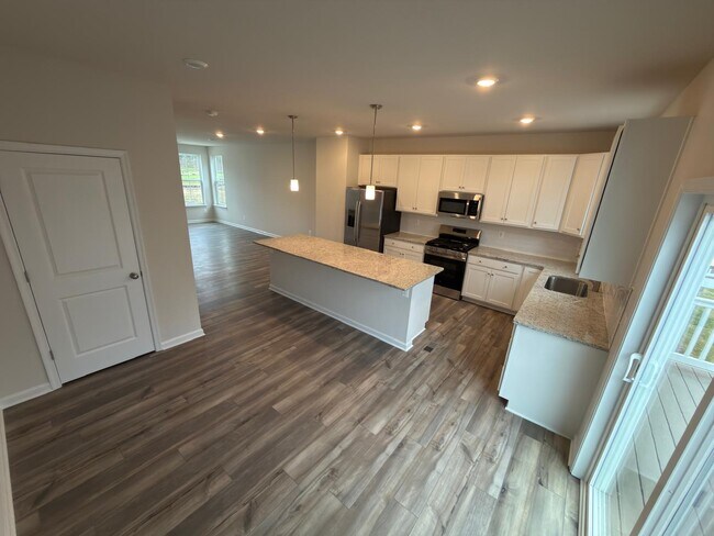 Foto del edificio - 16017 Abelson Wy