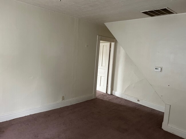 Living Room - 1504 Mound St