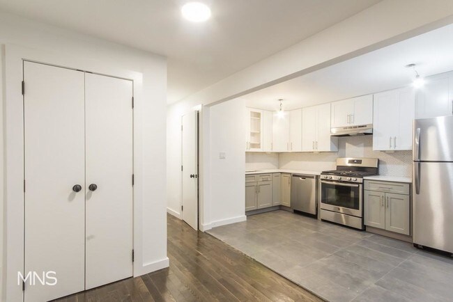 Building Photo - 1200 Saint Johns Place