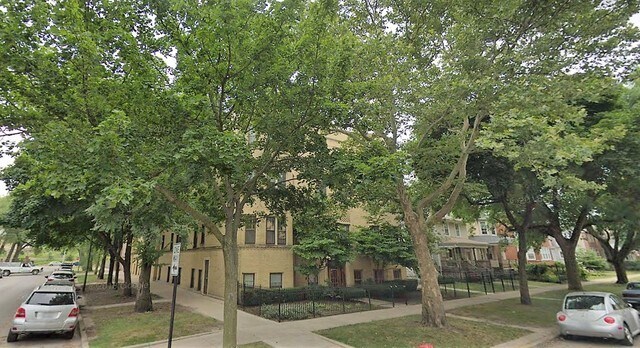 Foto principal - 5075 N Wolcott Ave