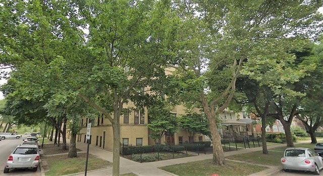 Primary Photo - 5075 N Wolcott Ave