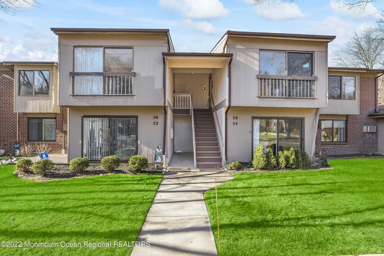 56 Lexington Ct, Red Bank, NJ 07701 House Rental in Red Bank, NJ