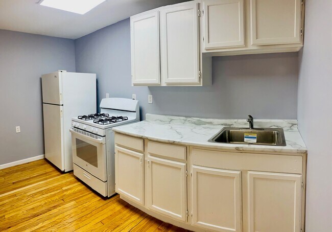 Foto del edificio - 4355 S Sawyer Ave