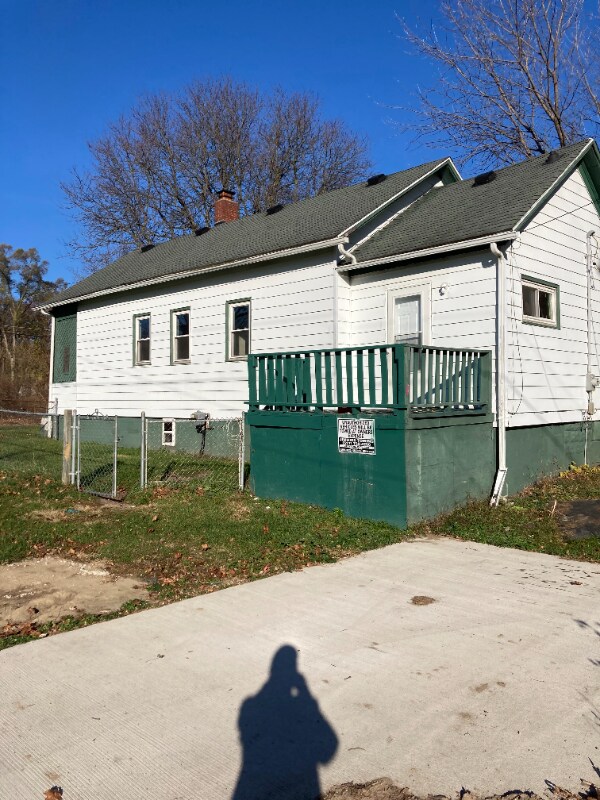 Building Photo - 301 E Euclid Ave