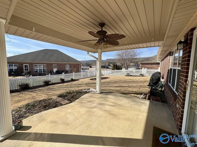 Foto del edificio - 5002 Blakemore Dr SE