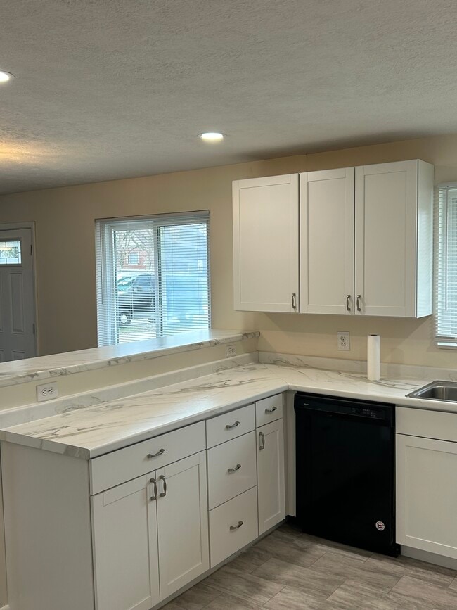 Building Photo - 3516 Blue Rock Rd