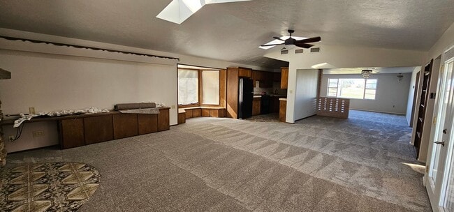 Building Photo - 1575 S Roosevelt Rd 6