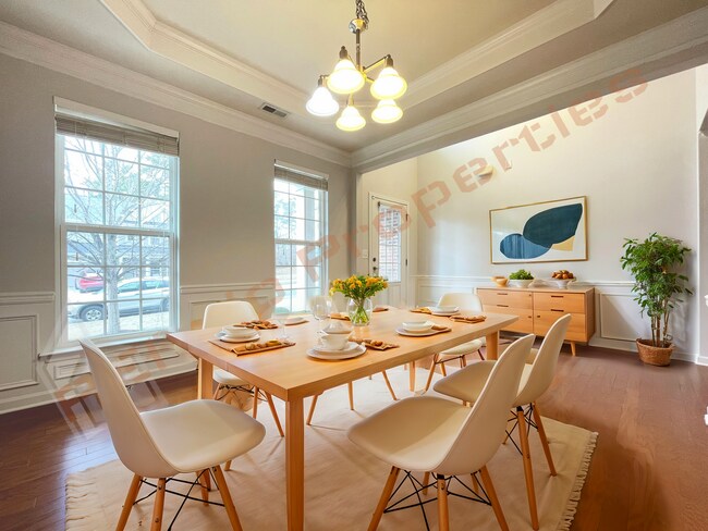 Foto del edificio - Elegant 4 bedroom Home w/ 1st Floor Office + Basement in Village Square @ Amberly, Cary, Availabl...