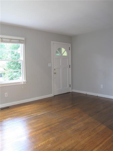 Building Photo - 1258 Woodland Ave SE