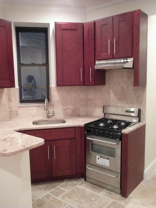 Primary Photo - 161 E 99th St