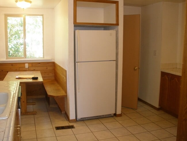 Building Photo - Greenlake / Greenwood Craftsman Home