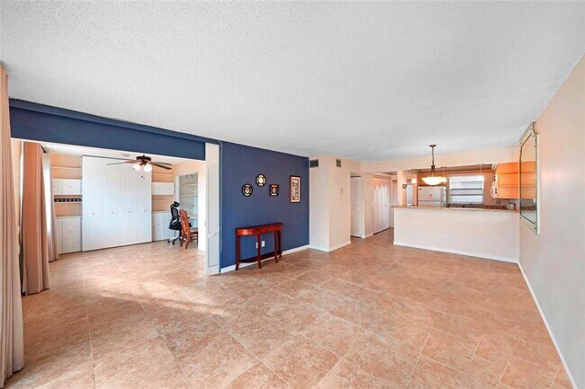 Foto del edificio - 7500 NW 30th Pl