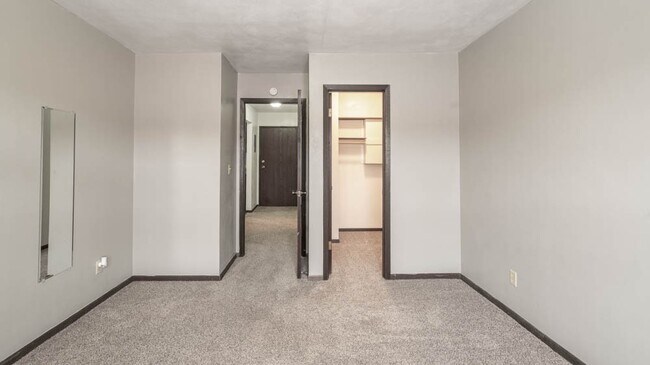 Foto del edificio - Kingswood Place