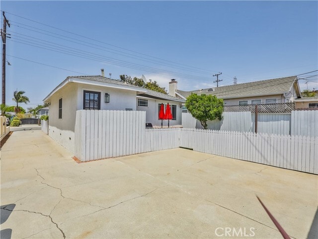 Building Photo - 2410 Graham Ave