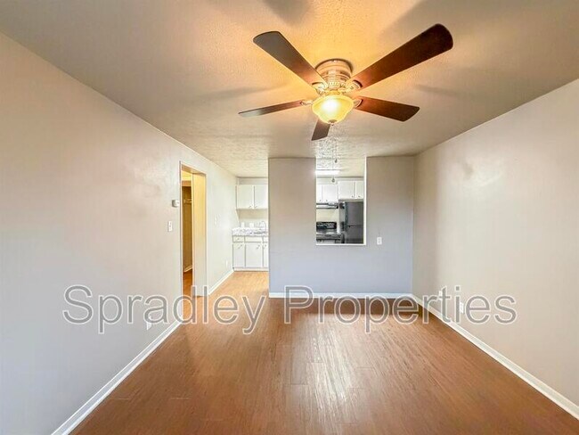 Building Photo - 608 John Paul Jones Dr