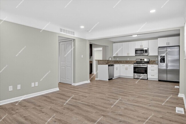 Foto del edificio - 28555 Stuart Ave