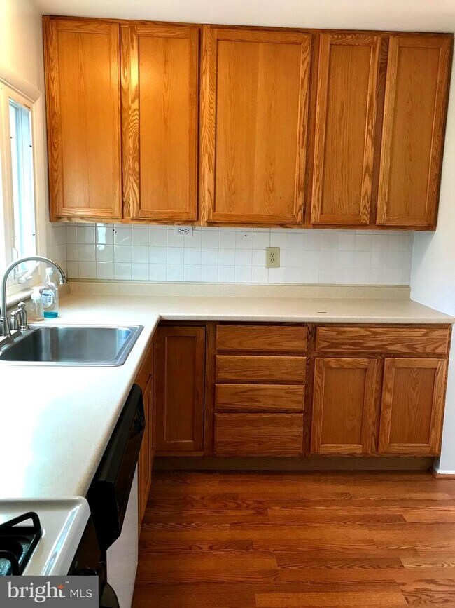 Building Photo - 7323 Monticello Blvd