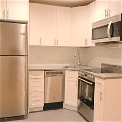 Foto principal - 511 E 5th St