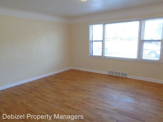 Foto del edificio - 3 br, 2 bath House - 834 Alderson Avenue