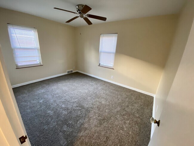 Bedroom - 4734 E 34th St