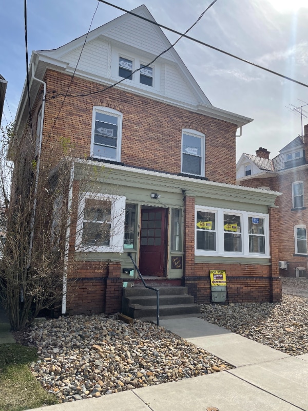 Primary Photo - 341 Park St