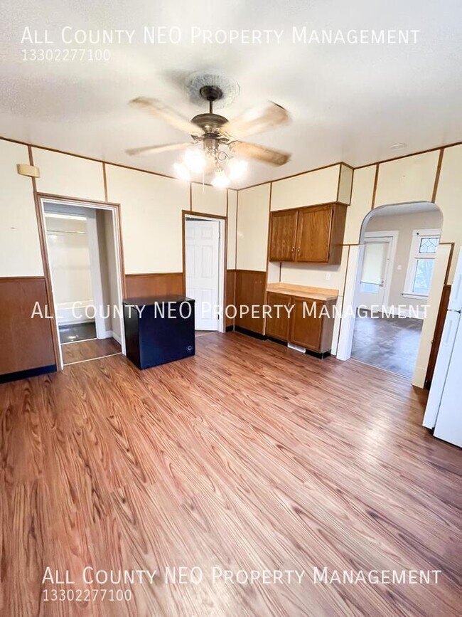 Foto del edificio - 4026 E 52nd St