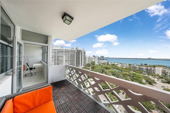 Foto del edificio - 20 Island Ave