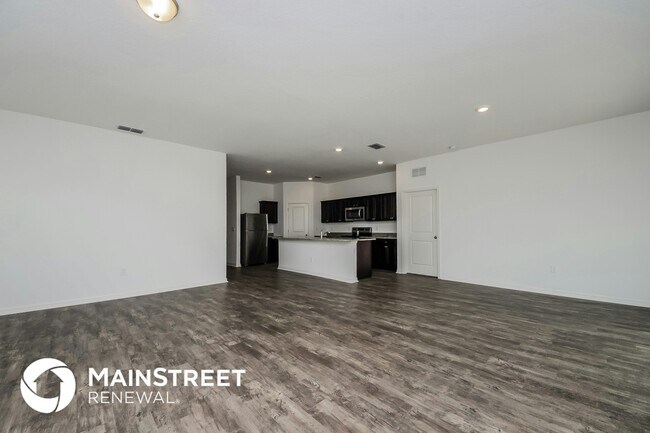 Building Photo - 104 Hidden Lk Lp