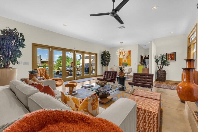 Building Photo - 53945 Eisenhower Dr