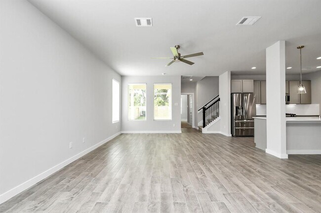 Building Photo - 6406 Old Cypress Trl