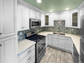 Building Photo - 31569 Lindero Canyon Rd
