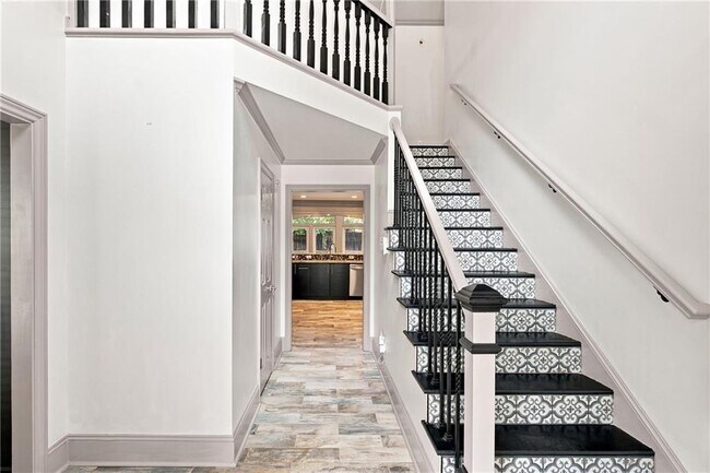Foto del edificio - 2069 Ursuline Way NW