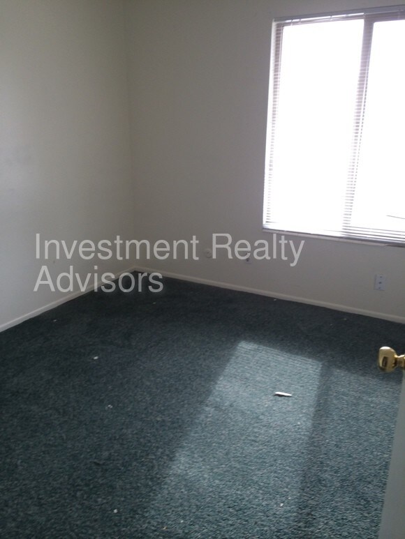 Building Photo - 2 Bedroom 1 Bath in WVC