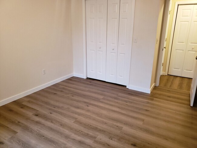 Foto del edificio - 2977 W Village Ln