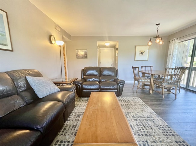 Foto del edificio - 1175 St Andrews Dr