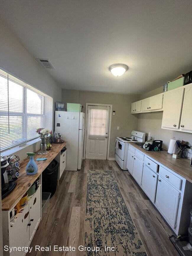 Foto del edificio - 2 br, 1 bath House - 230 Garner Ave