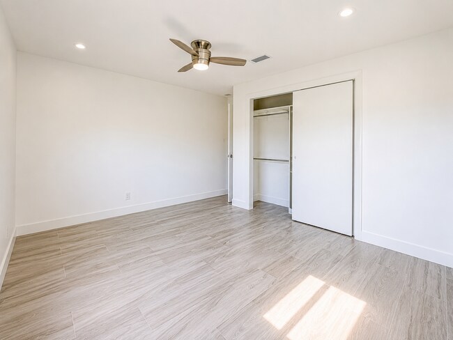 Foto del edificio - 1590 SW 14th Ave