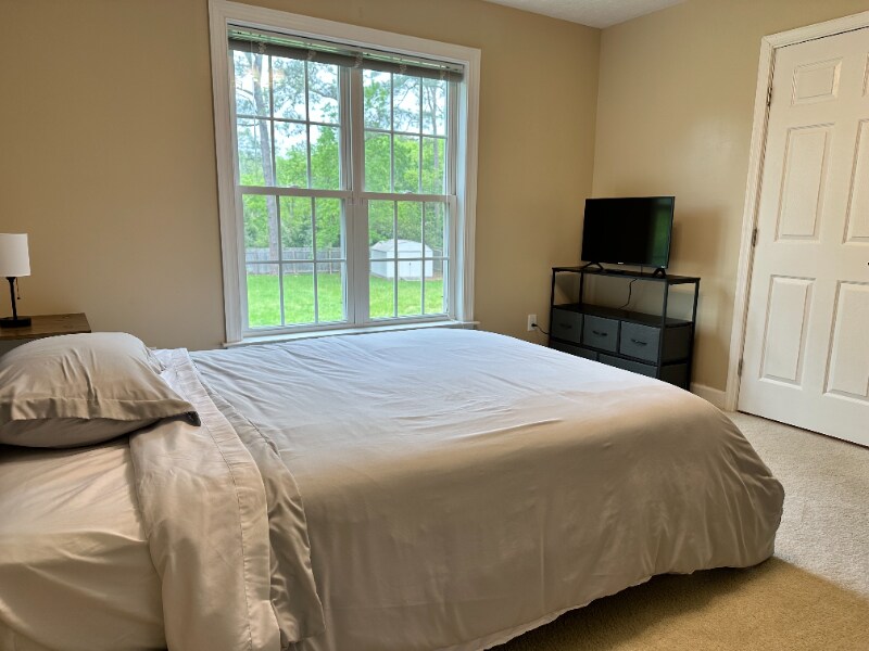 Foto principal - 323 Fox Hill Rd