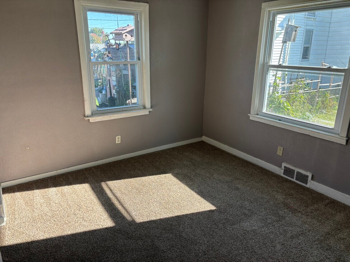 Bedroom 2 - 2318 McKinley St