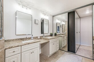 Building Photo - 1565 Beaconshire