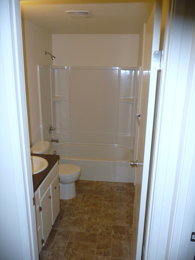 Foto del edificio - 636 SE 47th Ave