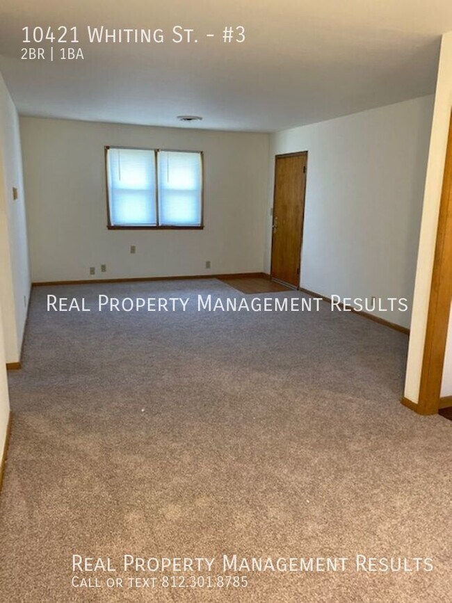 Foto del edificio - 10421 Whiting St