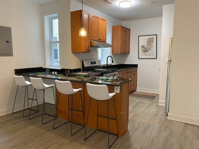 Building Photo - 1629 N 33rd St