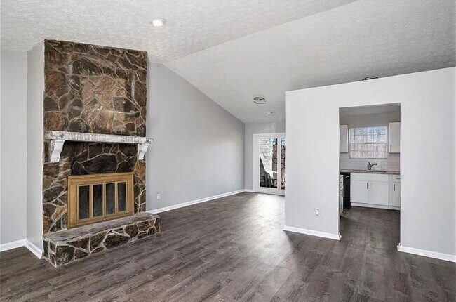 Foto del edificio - 5474 Glen Haven Dr